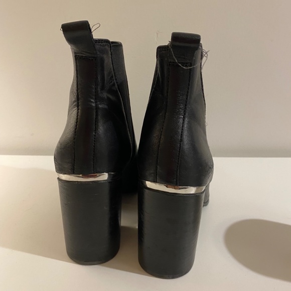 Black ankle boot - Picture 3 of 4